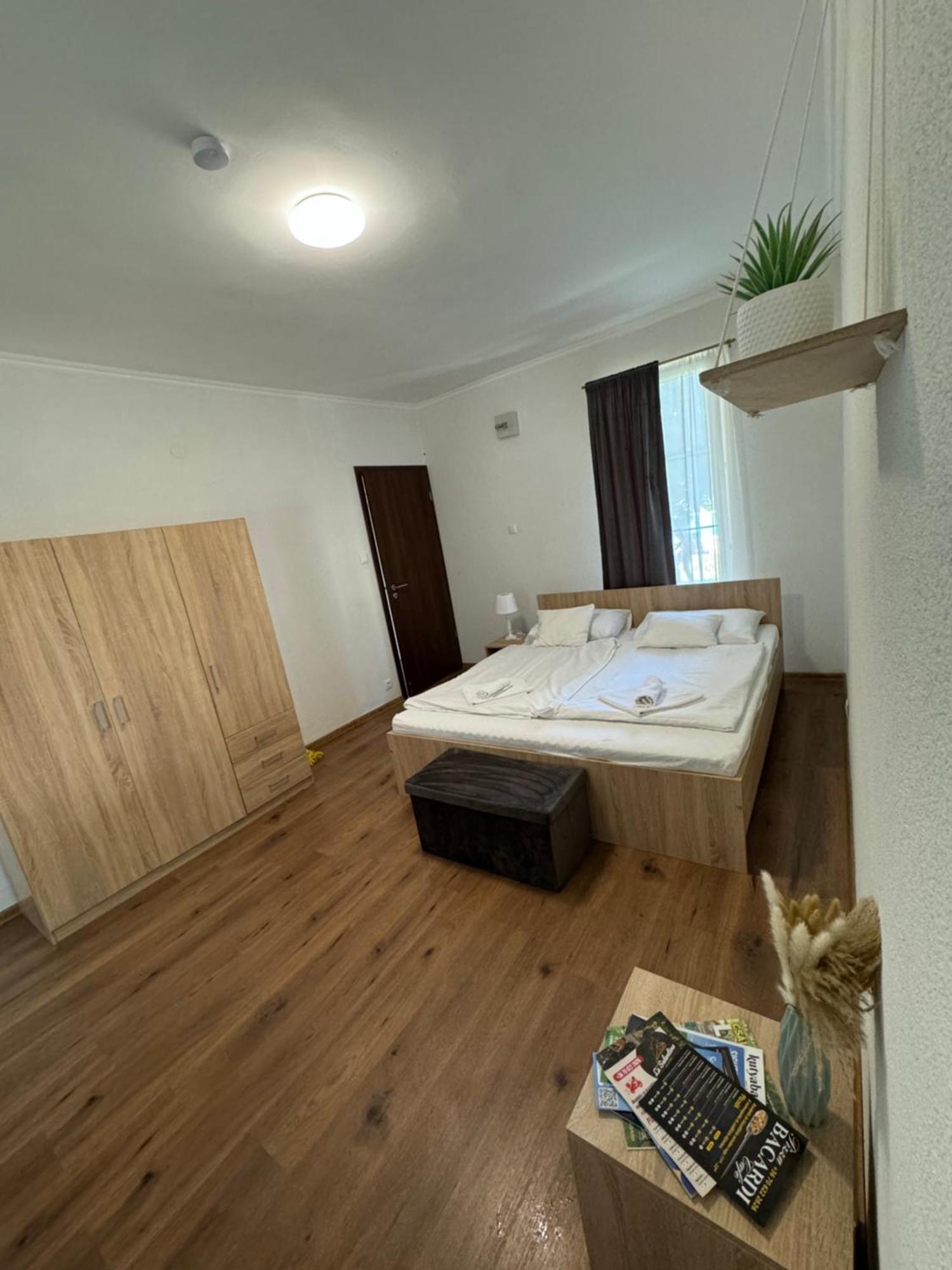 Blathy Apartman Siófok Eksteriør billede